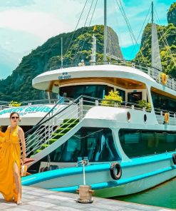 LỊCH TRÌNH THĂM QUAN VỊNH HẠ LONG 8 TIẾNG BẰNG TÀU QUEEN VITAMIN (Code: A27)